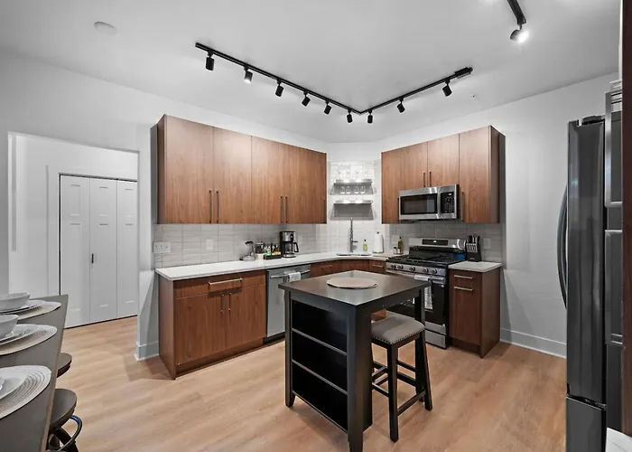 Pfr - Highland, 3br 2ba Shadyside Condo, Ada, Free Parking *